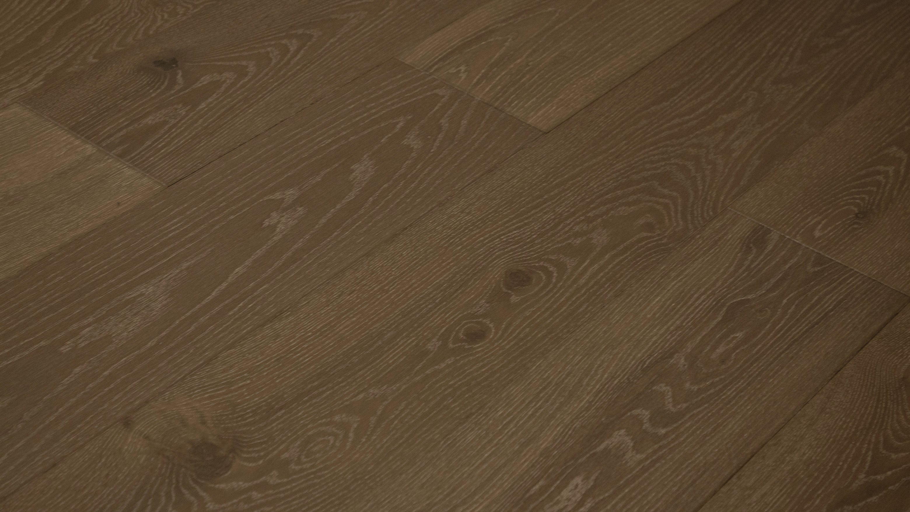 Grandeur Metropolitan Euro Oak Levee 7 1/2" x 3/4" (18mm)